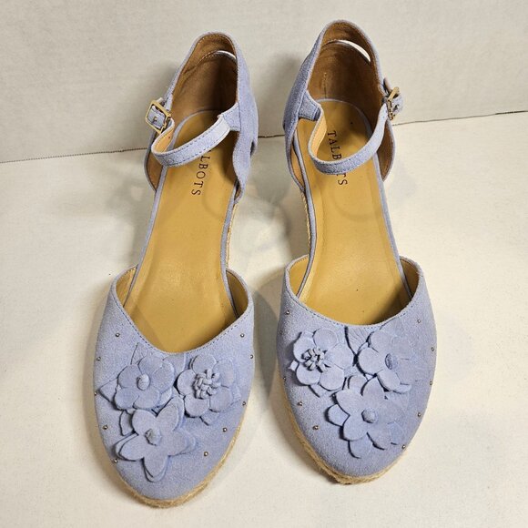 Talbots Sandals Womens 10 Light Blue Suede Flowers Strap Gold Buckle Studs Wedge - Picture 2 of 11